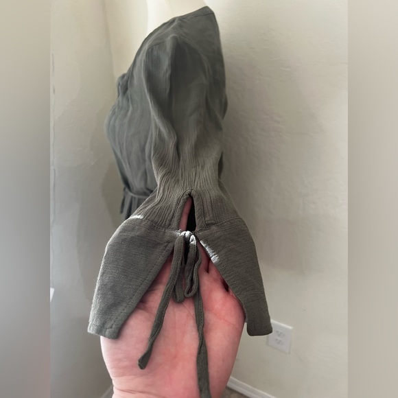 NWOT Motherhood maternity olive green 3/4 sleeve top size large - Picture 5 of 7